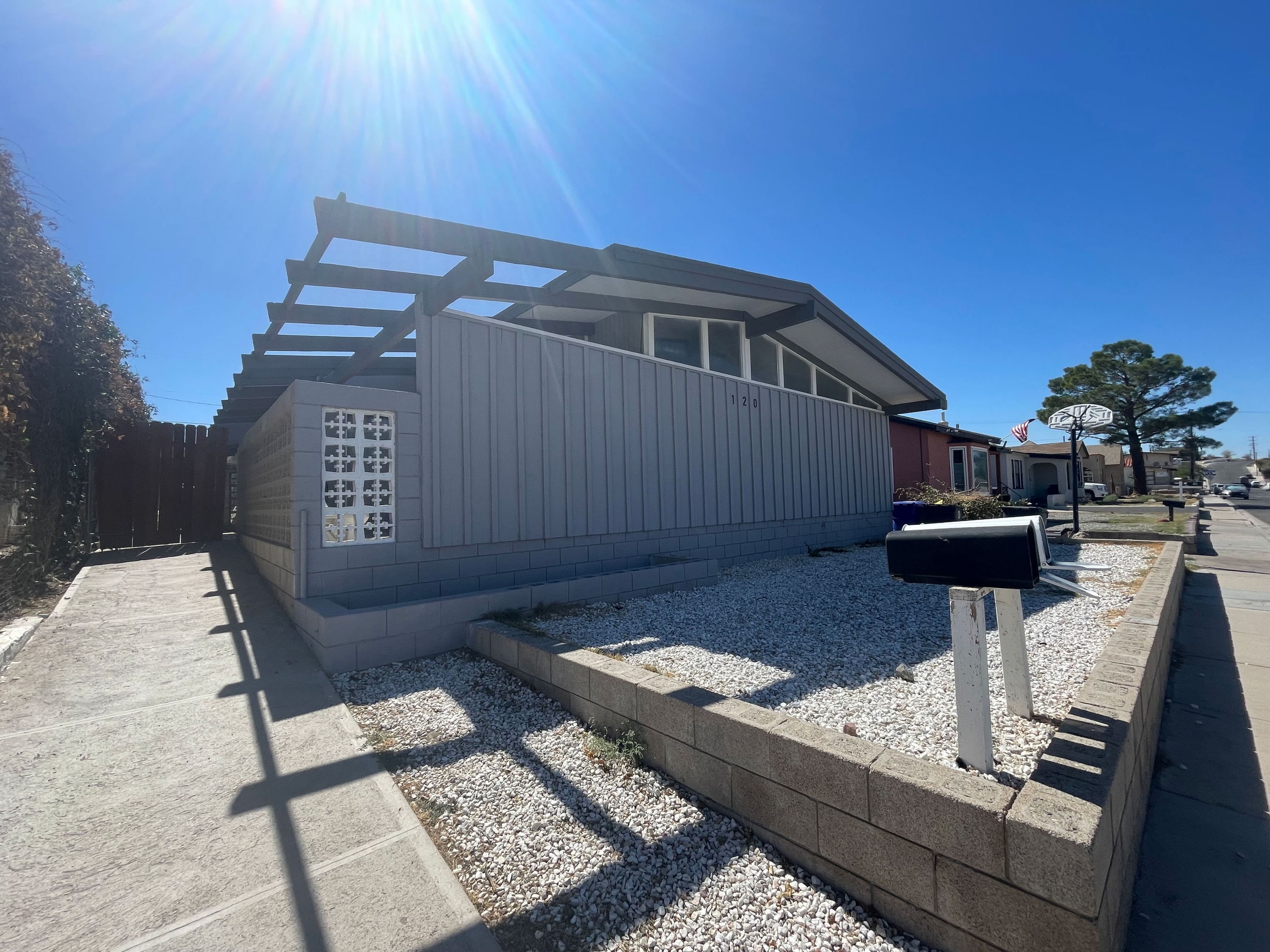 120 East Fredricks Street - A